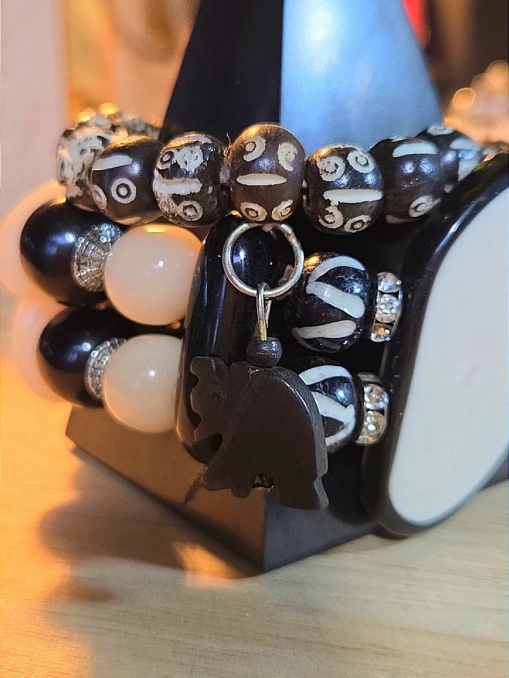 Black & White Beaded Bracelet Set - Chic Women's Jewelry
